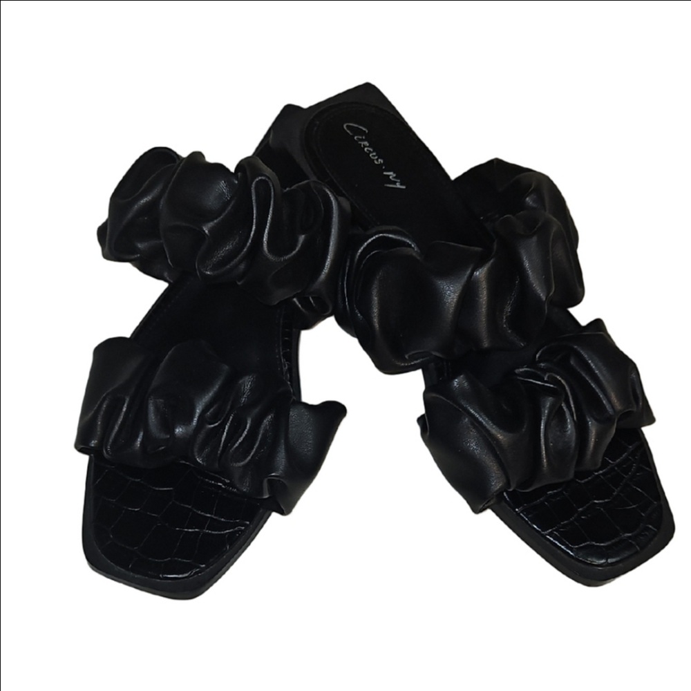 Black Ruffled Women's Sandals Size 9